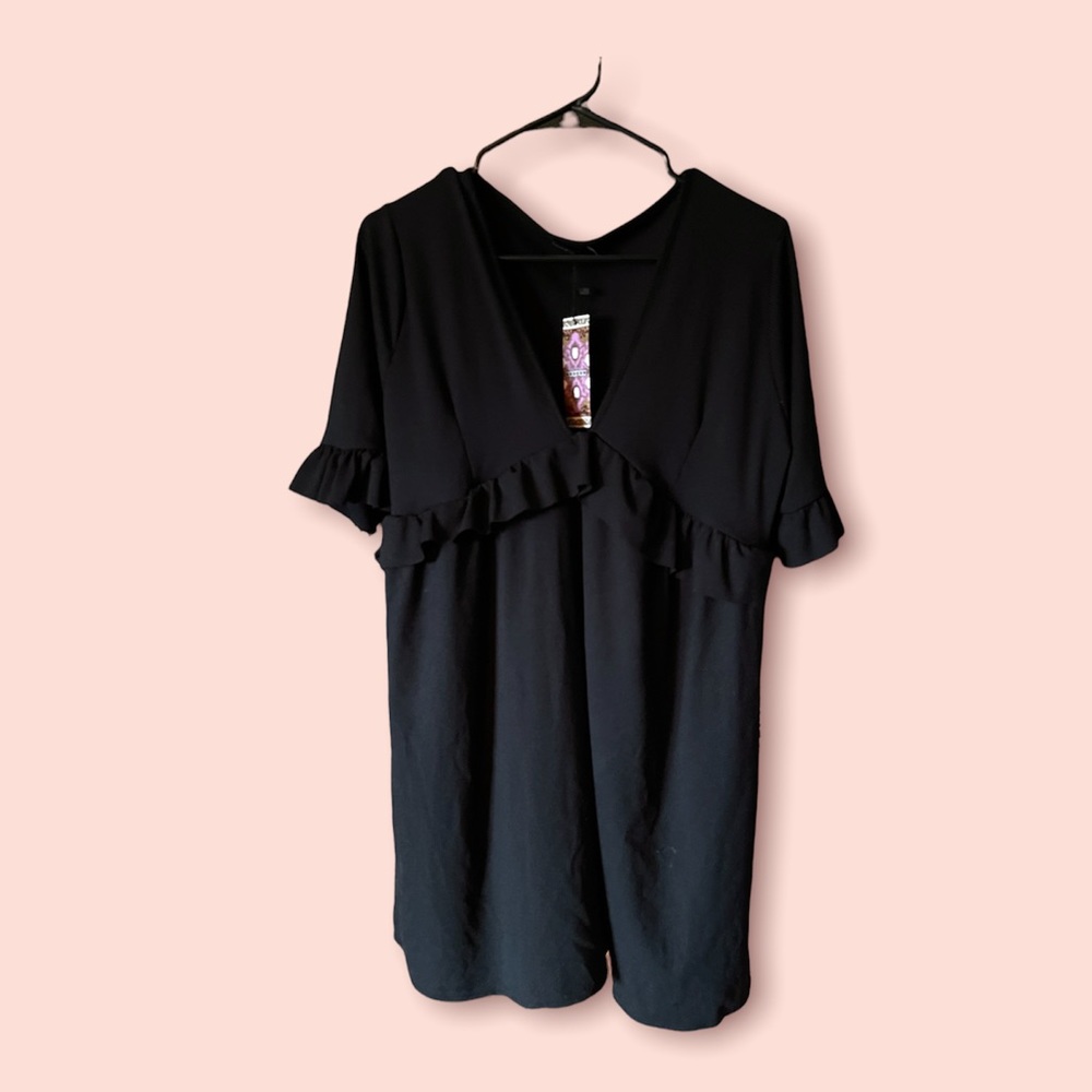 NWT Boohoo black dress